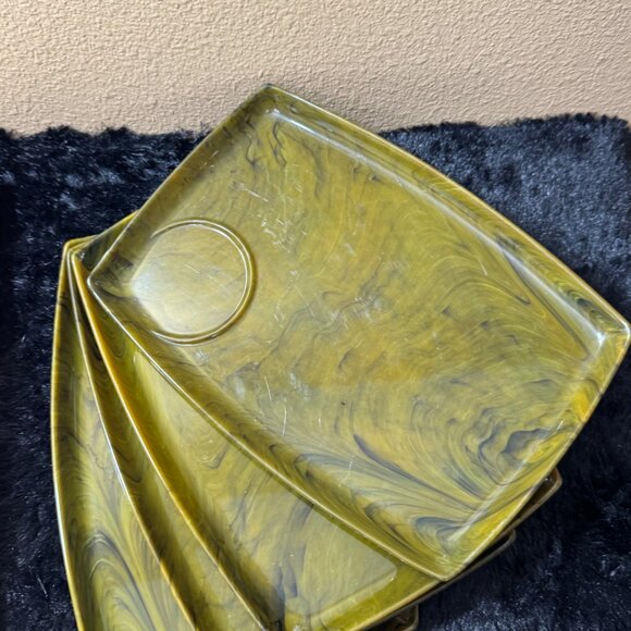 Set Of 4 Vintage Mid-Century Olive Green Swirled Lucite Snack Trays - Picture 3 of 5